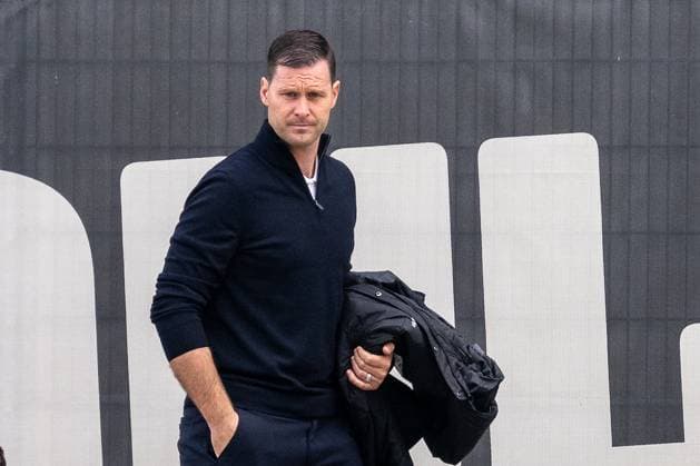 10.10.2025, Fussball: Freundschaftsspiel, Borussia Moenchengladbach - SC Preussen Muenster, Saison 2025 2026, Fohlenplatz am Borussia Park in Moenchengladbach. David Zibung (Borussia Moenchengladbach, Sportkoordinator Lizenz) verlaesst den Fohlenplatz. Foto: Kirchner-Media Thomas Haesler Copyright: xKirchner-Media ThomasxHaeslerx