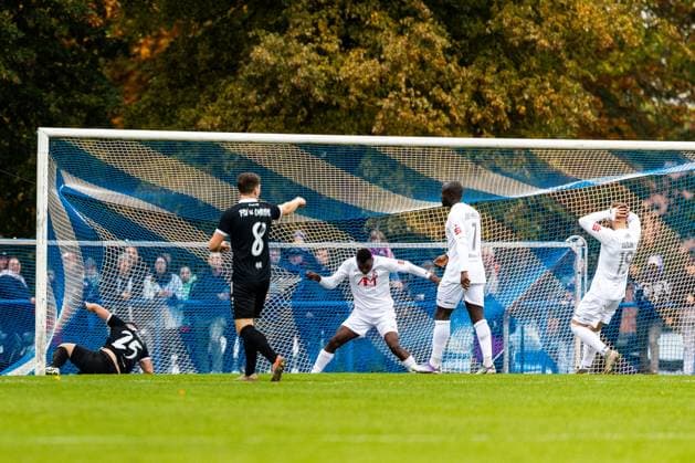 11.10.2025, GER, Fussball, Maenner, Saison 2025 2026, Thueringen-Pokal Achtelfinale, FSV 06 Ohratal - FC Rot-Weiss Erfurt 99885 Ohrdruf Sportplatz Rasenplatz Stadion Goldbergstrasse Thüringen Deutschland
