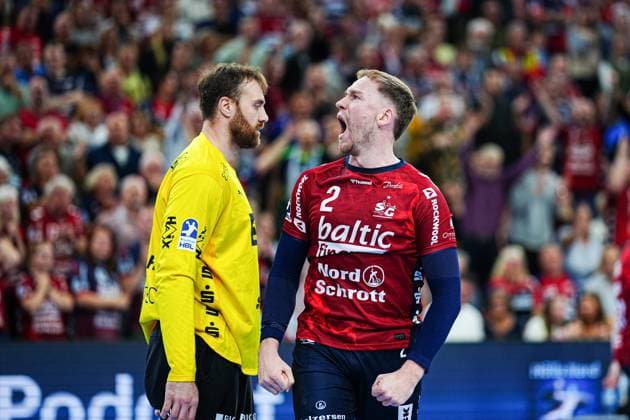 Enttaeuschung Andreas Wolff (THW Kiel, 33), Jubel Simon Pytlick (SG Flensburg-Handewitt, 02) GER, SG Flensburg-Handewitt vs. THW Kiel, Handball, Bundesliga, Spieltag 8, Saison 2026 2026, 11.10.2025 GER, SG Flensburg-Handewitt vs. THW Kiel, Handball, Bundesliga, Spieltag 8, Saison 2026 2026, 11.10.2025 Flensburg Copyright: xEibner-Pressefoto MarcelxvonxFehrnx EP_MFN