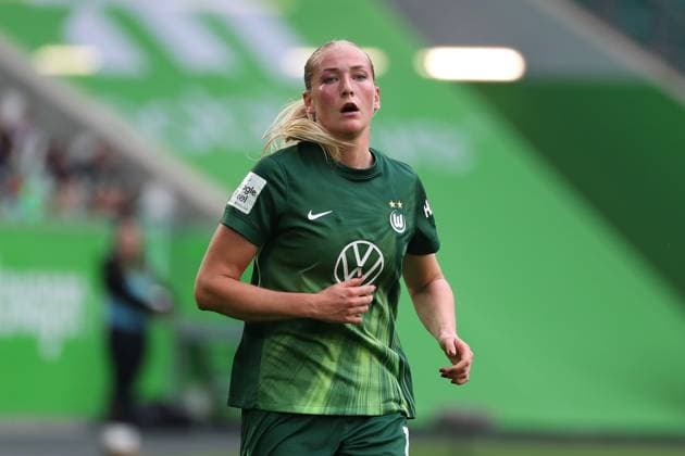 VfL - Bayern, BL Frauen Wolfsburg, 11.10.2025, FUßBALL - VfL Wolfsburg vs. FC Bayern München, Google Pixel Frauen-Bundesliga, Saison 2025 26. Camilla Küver (VfL Wolfsburg) Wolfsburg