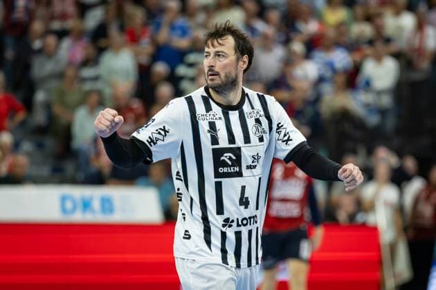 DAIKIN HBL: SG Flensburg-Handewitt vs THW Kiel; 11.10.25 Jubel Torjubel bei Domagoj Duvnjak (Nr.04, THW Kiel) DAIKIN HBL: SG Flensburg-Handewitt vs THW Kiel, GP JOULE Arena am 11.10.25 Copyright: xBEAUTIFULxSPORTS MarioxM.xKobergx