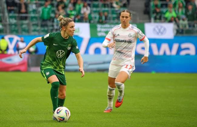 Deutschland: Google Pixel Frauen-Bundesliga 2025 26, 6. Spieltag - VfL Wolfsburg vs Bayern München - Volkswagen Arena (Wolfsburg): Copyright: xAymanxAlahmedx