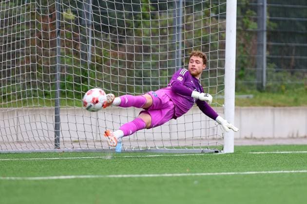 1 Hannes Steffen Hermann (Hamburger SV U21, U 21 Fußball I Herren I Regionalliga Nord I Saison 2025-2026 I 14. Spieltag I Hamburger SV U21 - SV Werder Bremen U23 I 11.10.2025 I Stadion Hoheluft