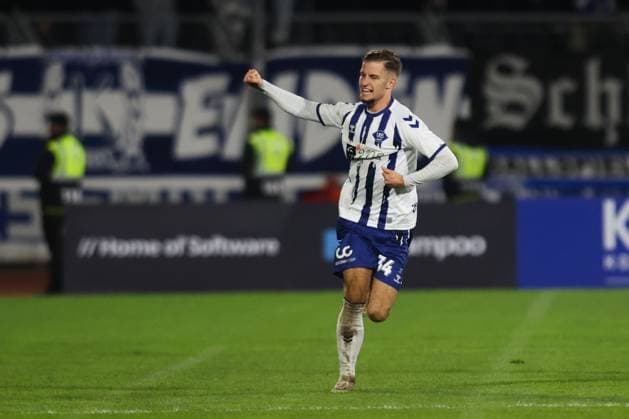 11.10.2025, Fussball, Herren, Regionalliga Nord, 14. Spieltag, VfB Oldenburg - BSV Kickers Emden Torjubel Jubel zum 1:1 durch Ermal Pepshi (34 VfB Oldenburg)