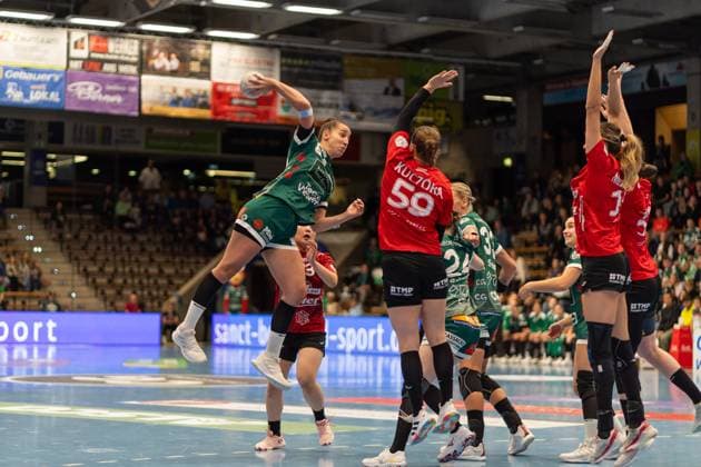 Stephanie Elies (Frisch Auf Goeppingen, 63), Frisch Auf Goeppingen Frauen vs. Thueringer HC, Handball, Bundesliga, 05. Spieltag, Saison 2025 2026, 11.10.2025, Frisch Auf Goeppingen Frauen vs. Thueringer HC, Handball, Bundesliga, 05. Spieltag, Saison 2025 2026, 11.10.2025 Goeppingen Copyright: xEibner-Pressefoto MaxxVogelx EP_MVL