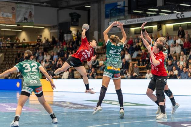 Natsuki Aizawa (Thueringer HC, 23), Frisch Auf Goeppingen Frauen vs. Thueringer HC, Handball, Bundesliga, 05. Spieltag, Saison 2025 2026, 11.10.2025, Frisch Auf Goeppingen Frauen vs. Thueringer HC, Handball, Bundesliga, 05. Spieltag, Saison 2025 2026, 11.10.2025 Goeppingen Copyright: xEibner-Pressefoto MaxxVogelx EP_MVL