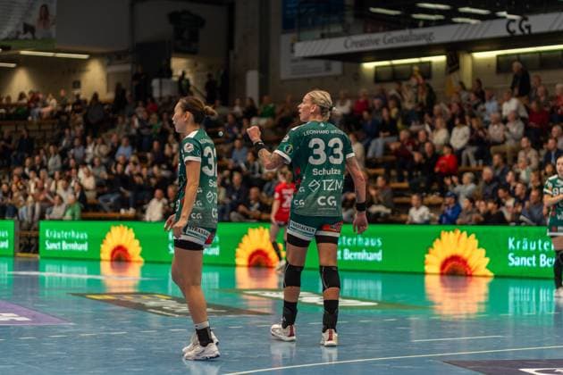 Luisa Schulze (Frisch Auf Goeppingen, 33), Frisch Auf Goeppingen Frauen vs. Thueringer HC, Handball, Bundesliga, 05. Spieltag, Saison 2025 2026, 11.10.2025, Frisch Auf Goeppingen Frauen vs. Thueringer HC, Handball, Bundesliga, 05. Spieltag, Saison 2025 2026, 11.10.2025 Goeppingen Copyright: xEibner-Pressefoto MaxxVogelx EP_MVL