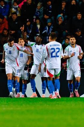 Moise Kean of Italy celebrates after scoring a goal with teammates during Qualifiers - Estonia vs Italy, FIFA World Cup, WM, Weltmeisterschaft, Fussball match in Tallin, Estonia, October 11 2025  Copyright: xEmmanuelexMastrodonato IPAxSportx xipa-agency.netx xx IPA_66438575 IPA_Agency_IPA66438575