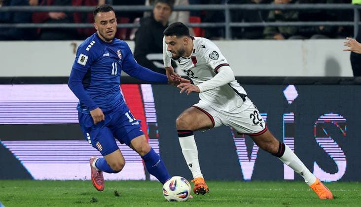 Serbia vs Albania, Group K World Cup 2026 European Qualifiers Leskovac, Serbia. 11th Oct, 2025. Serbia s Filip Kostic (L) vies with Albania s Armando Broja (R) during the Group K World Cup 2026 European Qualifiers football match between Serbia and Albania on October 11. 2025. in Leskovac, Serbia. Leskovac Serbia Copyright: xPedjaxMilosavljevic STARSPORTx