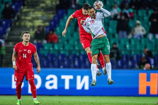 Football - World Cup Qualifiers - Group Stage - Group E - Bulgaria - Turkiye - 04.09.2025 Merih Demiral of Turkiye and Ivaylo Chochev of Bulgaria in action during World Cup Qualifiers group stage match between Bulgaria and Turkiye Bulgaria Copyright: xYulianxTodorovx