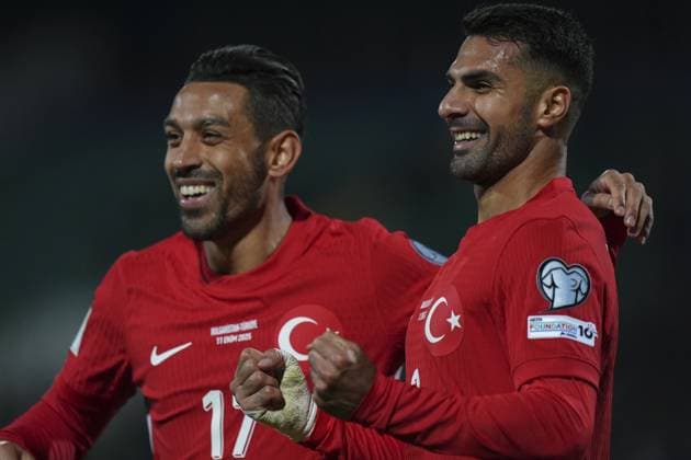 Bulgaria v Turkiye - 2026 FIFA World Cup, WM, Weltmeisterschaft, Fussball European Qualifiers SOFIA, BULGARIA - OCTOBER 11: Zeki Celik (2) of Turkiye celebrates with his teammate Irfan Can Kahveci (17) after scoring a goal during the 2026 FIFA World Cup European Qualifier Group E match between Bulgaria and Turkiye at Vasil Levski National Stadium in Sofia, Bulgaria on October 11, 2025. Mehmet Emin Menguarslan Anadolu Sofia Bulgaria. Editorial use only. Please get in touch for any other usage.  Copyright: x2025xAnadoluxMehmetxEminxMenguarslanx
