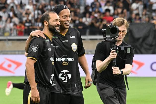 challenge of the giants Belo Horizonte (MG), 10 11 2025 - football challenge giants - Ronaldinho Gaucho player during the match between the Challenge of the Giants, held at the Mineirao stadium, in the city of Belo Horizonte, this Saturday, October 11, 2025. (Foto: Paulo Ti Thenews2 imago images) SPO  Copyright: xPauloxTix