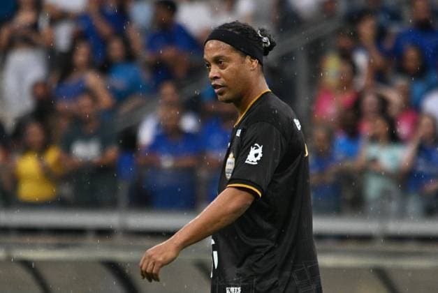 challenge of the giants Belo Horizonte (MG), 10 11 2025 - football challenge giants - Ronaldinho Gaucho player during the match between the Challenge of the Giants, held at the Mineirao stadium, in the city of Belo Horizonte, this Saturday, October 11, 2025. (Foto: Paulo Ti Thenews2 imago images) SPO  Copyright: xPauloxTix