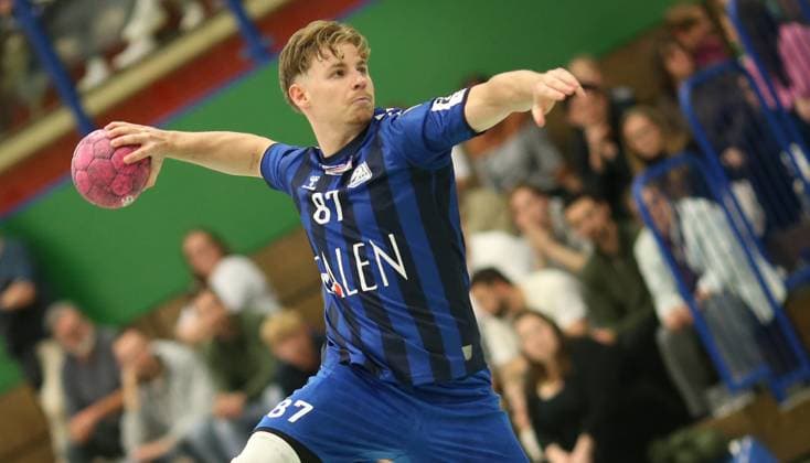 RECORD DATE NOT STATED Handball, Saison 2025 2026, 3. Liga, Staffel Nord-Ost. HG Hamburg-Barmbek - Eintracht Hildesheim. Aufnahmedatum: 11. Oktober 2025. Ben Rune Behncke (Barmbek) beim Siebenmeter. Wandsbek Hamburg