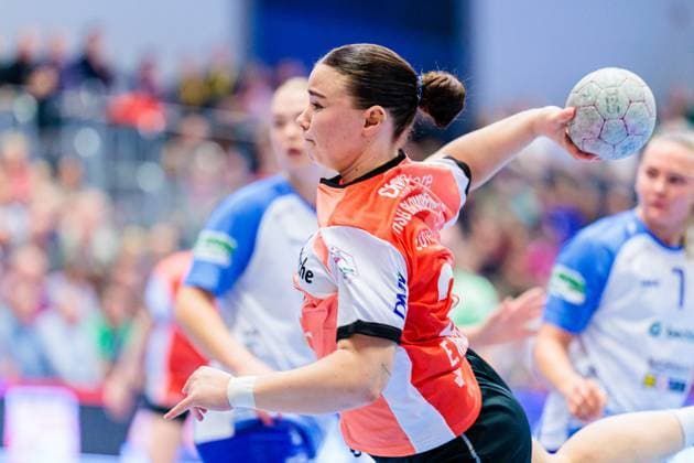Elin Magnusdottir (HSG Blomberg-Lippe, 33) im Torwurf GER, HSG Blomberg-Lippe vs. Union Neckarsulm, Handball, 1. Bundesliga Frauen, 5. Spieltag, Spielzeit 2025 2026, 11.10.2025 GER, HSG Blomberg-Lippe vs. Sport-Union Neckarsulm, Handball, 1. Bundesliga Frauen, 5. Spieltag, Spielzeit 2025 2026, 11.10.2025 Blomberg Copyright: xEibner-Pressefoto JanxRollingerx EP_JSK