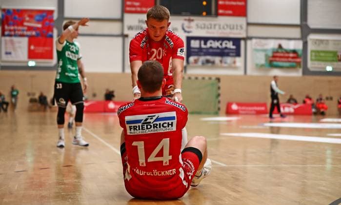 11.10.2025, xmohx, Handball 3.Liga Staffel Südwest, HG Saarlouis - TV Kirchzell v.l. Enttäuschter Louis Hauptmann (Kirchzell) und Tim Häufglöckner (Kirchzell) (DFL DFB REGULATIONS PROHIBIT ANY USE OF PHOTOGRAPHS as IMAGE SEQUENCES and or QUASI-VIDEO) Saarlouis