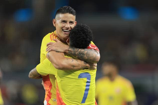 James Rodriguez (L) and Luis Diaz of Colombia celebrate a goal during a 2026 World Cup warm-up match between Mexico and Colombia at AT&T Stadium in Arlington, United States, 11 October 2025. International Friendly, Länderspiel, Nationalmannschaft Mexico - Colombia !ACHTUNG: NUR REDAKTIONELLE NUTZUNG!  Copyright: xCarlosxRamírezx AMDEP6174 20251012-55018199316_1