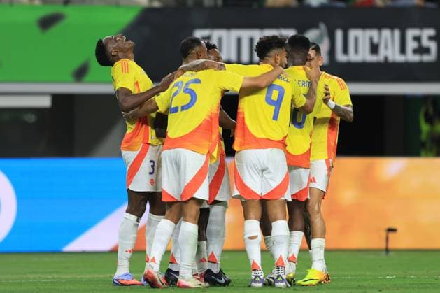 Colombia players celebrate a goal during a 2026 World Cup warm-up match between Mexico and Colombia at AT&T Stadium in Arlington, United States, 11 October 2025. International Friendly, Länderspiel, Nationalmannschaft Mexico - Colombia !ACHTUNG: NUR REDAKTIONELLE NUTZUNG!  Copyright: xCarlosxRamírezx AMDEP6179 20251012-55018199322_1