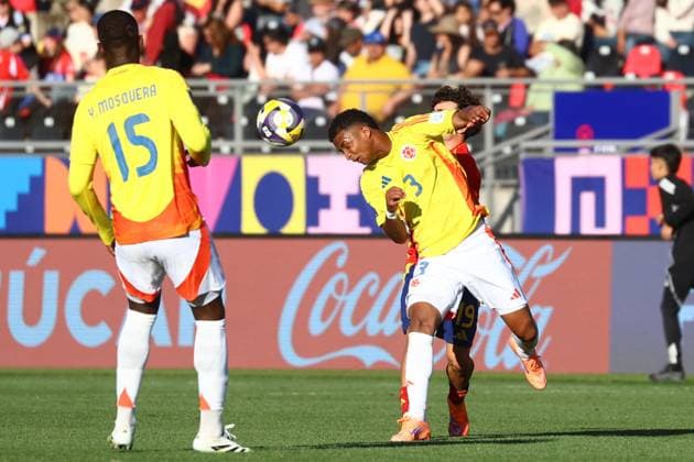 Futbol, Espana vs Colombia. Mundial sub 20, Chile 2025. El jugador de Colombia Carlos Sarabia es fotografiado durante un partido de cuartos de final del mundial sub 20 contra Espana disputado en el estadio Fiscal de Talca, Chile. 11 10 2025 Eduardo Fortes Photosport Football, Spain vs Colombia. U-20 World Cup Championship. Colombian™s player Carlos Sarabia is pictured during a round of 8 match of the U-20 World Cup against Spain at the Fiscal stadium in Talca, Chile. 11 10 2025 Eduardo Fortes Photosport Espana vs Colombia, mundial sub 20 Chile 2025 