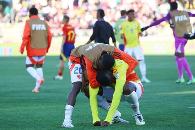 Futbol, Espana vs Colombia. Mundial sub 20, Chile 2025. El equipo de Colombia es fotografiado durante un partido de cuartos de final del mundial sub 20 contra Espana disputado en el estadio Fiscal de Talca, Chile. 11 10 2025 Eduardo Fortes Photosport Football, Spain vs Colombia. U-20 World Cup Championship. Colombian™s team is pictured during a round of 8 match of the U-20 World Cup against Spain at the Fiscal stadium in Talca, Chile. 11 10 2025 Eduardo Fortes Photosport Espana vs Colombia, mundial sub 20 Chile 2025 