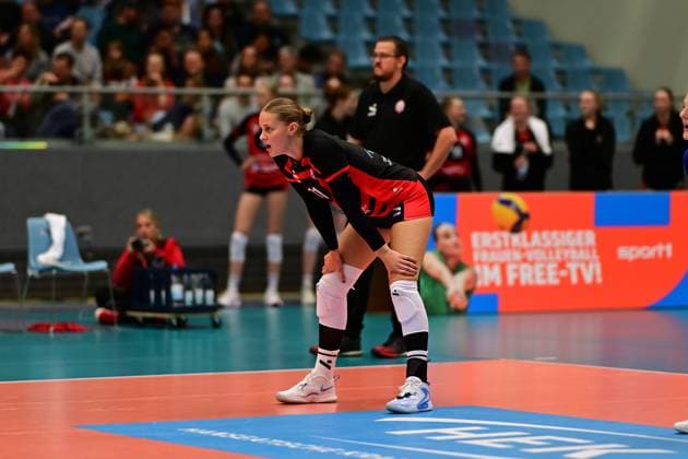 Volleyball I Frauen I Saison 2025-2026 I Bundesliga I 1. Spieltag I ETV Hamburger Volksbank Volleys - Allianz MTV Stuttgart I 11.10.2025 Svea Frobel (11, ETV Hamburger Volksbank Volleys) Hamburg CU-Arena Hamburg Deutschland Copyright: xLobeca FelixxSchlikisx