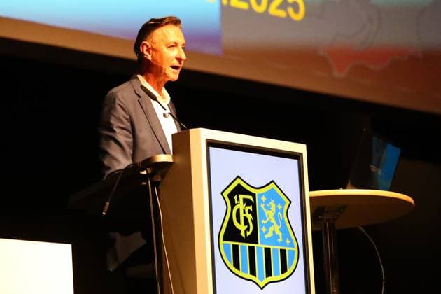 11.10.2025, xmohx, Fussball 3.Liga, 1.FC Saarbruecken - Mitgliederversammlung 2025 v.l. Schatzmeister Prof. Dieter Weller (1.FC Saarbruecken) (DFL DFB REGULATIONS PROHIBIT ANY USE OF PHOTOGRAPHS as IMAGE SEQUENCES and or QUASI-VIDEO) Saarbruecken