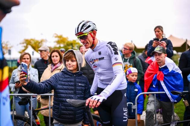 UCI 2025 Gravel World Championship, WM, Weltmeisterschaft Limburg 12 10 2025 MAASTRICHT, THE NETHERLANDS - OCTOBER 12 : Politt Nils (GER) before the start of the race during the Men Elite Gravel road race of the 2025 UCI Gravel World Championships race of 181 km with start in Beek and finish in Maastricht on October 12, 2025 in Maastricht, The Netherlands, 12 10 2025 Maastricht The Netherlands  Copyright: xGvgx