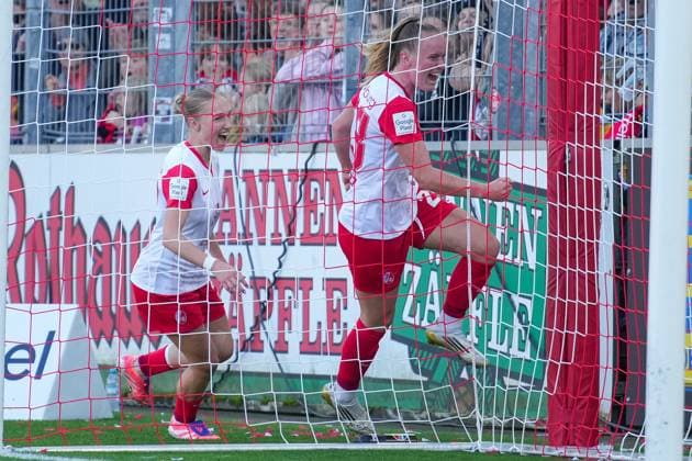 Fussball, Google Pixel Frauen-Bundesliga, 6 .Spieltag, 2025 2026, SC Freiburg vs. Eintracht Frankfurt, Dreisamstadion, Freiburg,: Luca Birkholz (SC Freiburg, Frauen 23) Tor, Torjubel, Emotionen, Torschuss, Freude, Jubel, Freiburg Dreisamstadion Baden-Württemberg Deutschland Copyright: xFINLEYxMÖRCHx