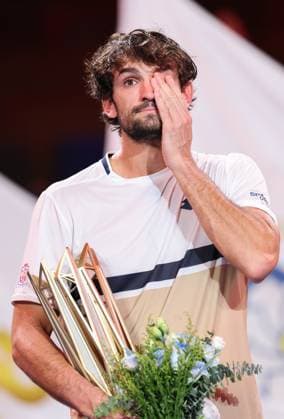 (251012) -- SHANGHAI, Oct. 12, 2025 -- Valentin Vacherot reacts during the awarding ceremony after the men s singles final between Arthur Rinderknech of France and Valentin Vacherot of Monaco at the ATP, Tennis Herren World Tour Shanghai Masters tennis tournament in Shanghai, east China, Oct. 12, 2025. ) (SP)CHINA-SHANGHAI-TENNIS-ATP TOUR-SHANGHAI MASTERS-MEN S SINGLES (CN) DingxTing 