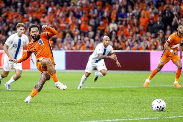 AMSTERDAM, 12-10-2025 , JohanCruyff Stadium , season 2025 2026 , FIFA World Cup, WM, Weltmeisterschaft, Fussball Qualifier between The Netherlands and Finland. Picture shows Netherlands player Memphis Depay scores the 3-0 Netherlands - Finland  x31478886x Copyright: