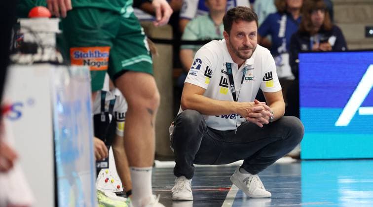BAU 12.10.2025 Göppingen Handball Frisch Auf Göppingen vs. VfL Gummersbach, Trainer Benjamin Matschke (Göppingen)