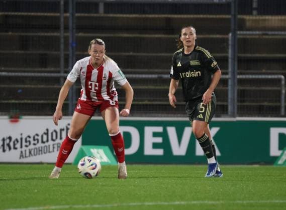 v.l. Sandra Maria Jessen (1.FC Koeln 06), Katja Orschmann (1. FC Union Berlin 05) GER, 1. FC Koeln Frauen vs. 1. FC Union Berlin Frauen, Fussball, Frauen-Bundesliga, 6. Spieltag, Spielzeit 2025 2026, 12.10.2025 (DFL DFB REGULATIONS PROHIBIT ANY USE OF PHOTOGRAPHS as IMAGE SEQUENCES and or QUASI-VIDEO). GER, 1. FC Koeln Frauen vs. 1. FC Union Berlin Frauen, Fussball, Frauen-Bundesliga, 6. Spieltag, Spielzeit 2025 2026, 12.10.2025 Koeln Copyright: xEibner-Pressefotox xThomasxStoeckerx EP_TSR