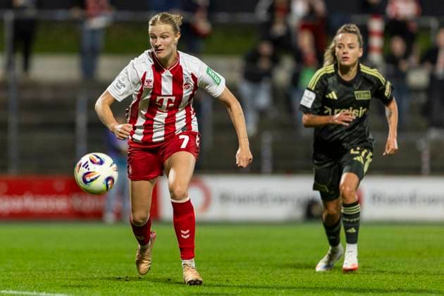 Google Pixel Frauen-Bundesliga: 1. FC Köln - Union Berlin; 12.10.2025 Jenny Hipp (Union Berlin, 27), Anna-Lena Stolze (1. FC Köln, 7) am 6. Spieltag der Google Pixel Frauen-Bundesliga im Spiel 1. FC Köln gegen Union Berlin am 12.10.2025 im Franz-Kremer-Stadion in Köln. Copyright: xBEAUTIFULxSPORTS Meuselx