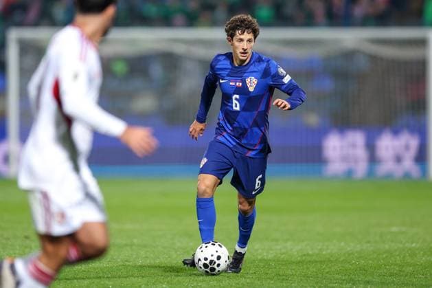 Croatia v Gibraltar - FIFA World Cup, WM, Weltmeisterschaft, Fussball 2026 Qualifier VARAZDIN, CROATIA - OCTOBER 12: Domagoj Bradaric of Croatia runs with the ball during the FIFA World Cup 2026 qualifier match between Croatia and Gibraltar at Football Stadium Varteks on October 12, 2025 in Varazdin, Croatia.  MatijaxHabljak PIXSELL