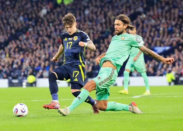 Scotland v Belarus 2026 FIFA World Cup, WM, Weltmeisterschaft, Fussball Qualifiers Ben Gannon-Doak of Scotland (left) competes for the ball with Pavel Zabelin of Belarus during the 2026 FIFA World Cup Qualifiers Group C match at Hampden Park, Glasgow UK Newspapers OUT Copyright: xFredxPalmerx FIL-22351-0224