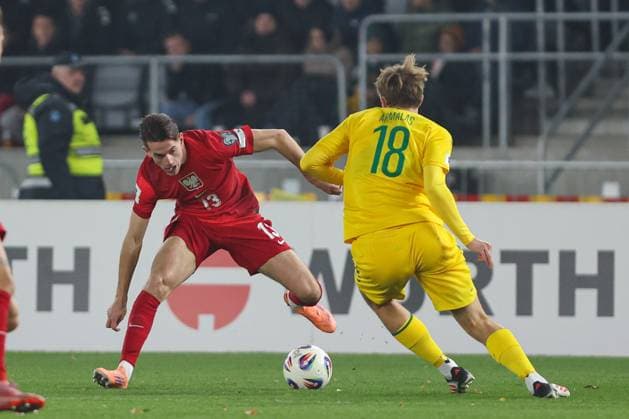 12.10.2025 Kowno. Pilka nozna. Eliminacje Mistrzostw Swiata 2026 mecz : Litwa - Polska --- Football. FIFA World Cup, WM, Weltmeisterschaft, Fussball eliminations match : Lithuania - Poland Nz Jakub Kaminski Fot. Igor Jakubowski Arena Akcji NEWSPIX.PL --- newspix.pl POLAND OUT! 