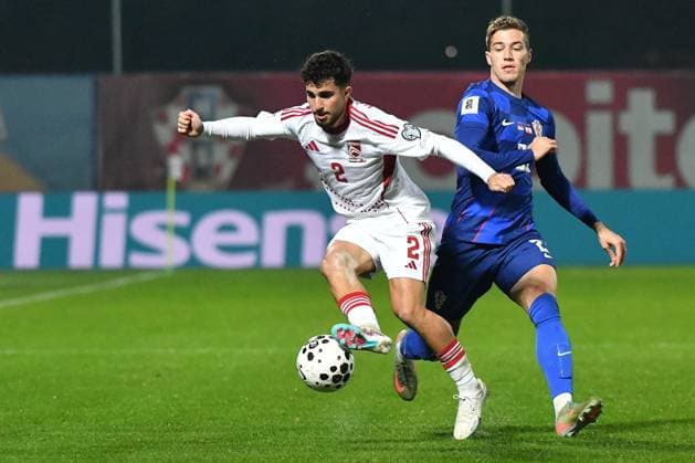 Croatia v Gibraltar - FIFA World Cup, WM, Weltmeisterschaft, Fussball 2026 Qualifier VARAZDIN, CROATIA - OCTOBER 12: Julian Valarino of Gibraltar battles for the ball with Luka Sucic of Croatia during the FIFA World Cup 2026 qualifier match between Croatia and Gibraltar at Football Stadium Varteks on October 12, 2025 in Varazdin, Croatia.  VjeranxZganecxRogulja PIXSELL