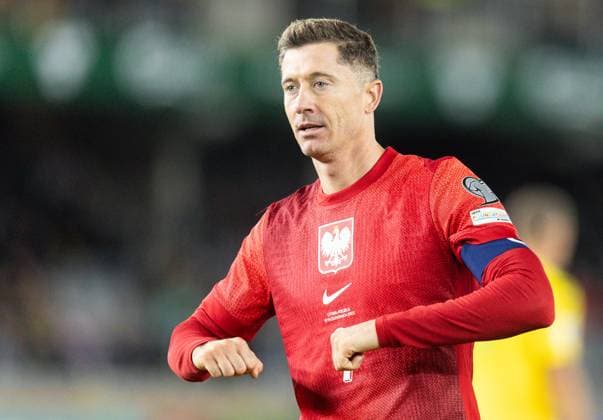 12th October 2025; Dariaus ir Gir& x117;no stadionas, Kaunas, Lithuania; FIFA World Cup, WM, Weltmeisterschaft, Fussball Qualifying Group G International Football, Lithuania vs Poland; Robert Lewandowski (POL), goal celebration for 2-0 in the 64th minute  FotoxOlimpik