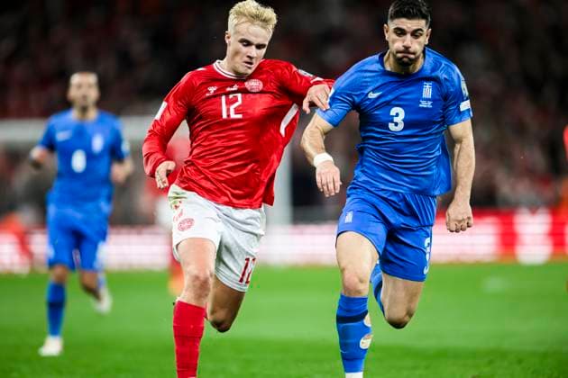 Denmark vs Greece 12 10 2025 12 DEN Victor Froholdt, 3 GRE Konstantinos Koulierakis UEFA World Cup Qualifier Denmark vs Greece 12 10 2025 Kobenhavn, Denmark 12 October, 2025 UK UEFA European Qualifier World Cup Denmark vs Greece, Parken, Copenhagen, Denmark Kobenhavn Parken Danmark Copyright: xMichaelxBarrettxBoesenx