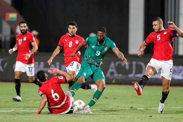 (251013) -- CAIRO, Oct. 13, 2025 -- Beto (2nd R) of Guinea-Bissau vies for the ball during the 2026 FIFA World Cup, WM, Weltmeisterschaft, Fussball CAF Qualifiers football match between Egypt and Guinea-Bissau in Cairo, Egypt, on Oct. 12, 2025. ) (SP)EGYPT-CAIRO-FOOTBALL-FIFA WORLD CUP-CAF QUALIFIERS-EGYPT VS GUINEA-BISSAU AhmedxGomaa 