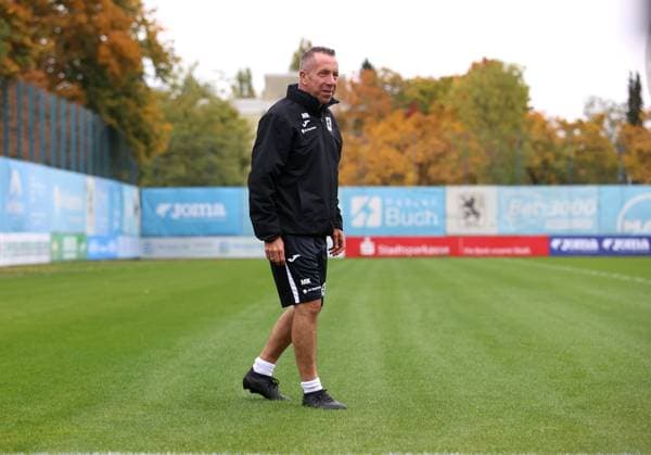 Fussball, Herren, 3.Liga, Saison 2025 2026, TSV 1860 München, Training Markus Kauczinski, Trainer (TSV 1860 München) auf dem Trainingsplatz
