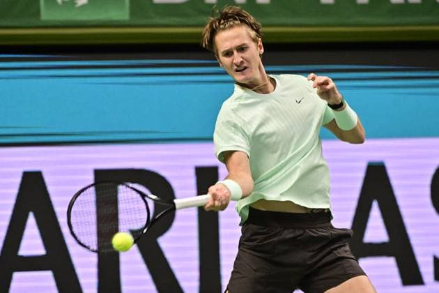 STOCKHOLM, SVERIGE 20251013 Sebastian Korda, USA, i sin match mot Alexei Popyrin, Australien, under tennisturneringen BNP Paribas Nordic Open i Kungliga tennishallen. STOCKHOLM SVERIGE x10030x