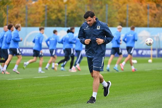 Kevin VOLLAND (TSV 1860 Muenchen) beim individuellen Training. Training TSV 1860 Muenchen am 13.10.2025 Fussball 3.Liga,Saison 2025 2026