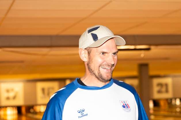 Celebrity Bowling Invitational 2025 Oslo 20251013. Olaf Tufte during the celebrity bowling championship at The Lucky Bowl in Veitveit on Monday. Photo: Annika Byrde NTB Oslo Norway EDITORIAL USE ONLY. RESTRICTED USE FOR BETTING COMPANIES Ref:_SPO_ENT4w2Uq8_MYKs.jpg *** Celebrity Bowling Invitational 2025 Oslo 20251013 Olaf Tufte during the celebrity bowling championship at The Lucky Bowl in Veitveit on Monday Photo Annika Byrde NTB Oslo Norway EDITORIAL USE ONLY RESTRICTED USE FOR BETTING COMPANIES  Copyright: xAnnikaxByrdex xNTBx