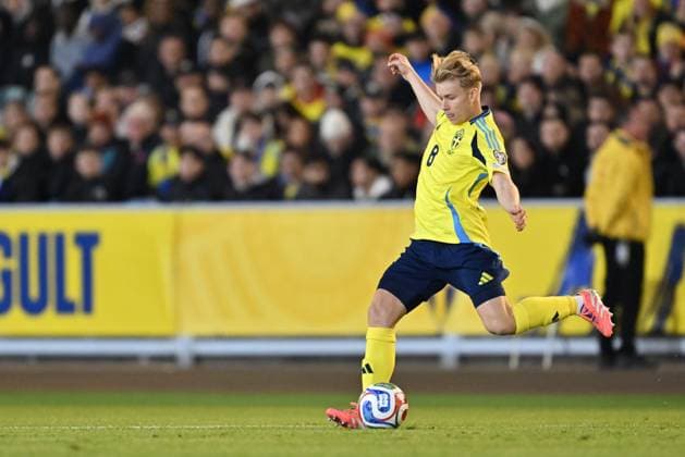 GÖTEBORG, SVERIGE 20251013 Sveriges Daniel Svensson under mandagens VM-kvalmatch i grupp B mellan Sverige och Kosovo pa Ullevi, 13 oktober 2025 i Göteborg, Sverige. GÖTEBORG SVERIGE x9200x Copyright: xBjörnxLarssonxRosvall TTx VM-KVAL SVERIGE-KOSOVO