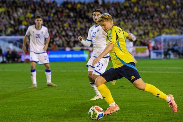 251013 Daniel Svensson of Sweden during the FIFA World Cup, WM, Weltmeisterschaft, Fussball Qualifier football match between Sweden and Kosovo on October 13, 2025 in Gothenburg. Photo: Daniel Stiller BILDBYRAN kod DS JM0741 bbeng fotboll football soccer fotball vm-kval kval fifa world cup qualifier qualifier qualification sverige sweden sverige a kosovo Copyright: DANIELxSTILLER BB251013DS030