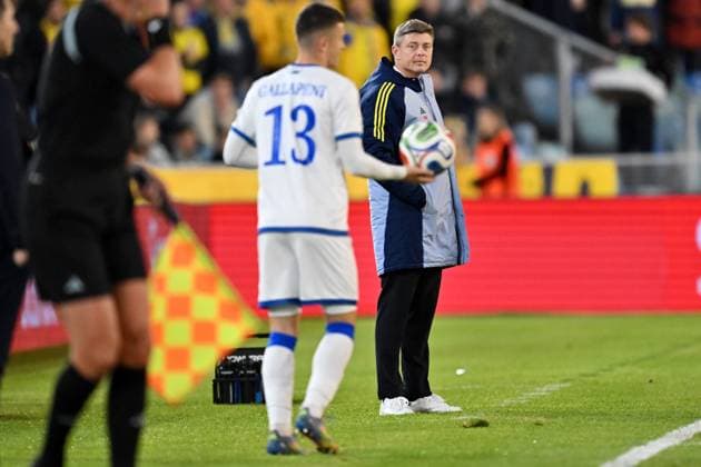 GOTHENBURG, SWEDEN 20251013 Sweden s national team, Nationalteam captain Jon Dahl Tomasson during Monday s World Cup qualifying match in group B between Sweden and Kosovo at Ullevi, October 13, 2025 in Gothenburg, Sweden. GÖTEBORG SWEDEN x9200x