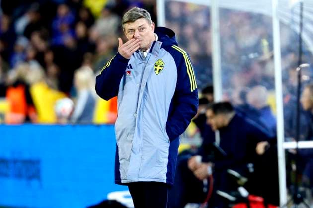 Sweden s national team, Nationalteam coach Jon Dahl Tomasson looks worried after Kosovo s 0-1 goal during Monday s World Cup qualifying Group B match between Sweden and Kosovo at Ullevi, October 13, 2025 in Gothenburg, Sweden. GÖTEBORG SWEDEN x9200x