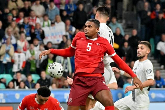 Ljubljana, Slovenia, October 13th 2025, Manuel Akanji of Switzerland (C) in action against Benjamin Sesko of Slovenia (2R) during the UEFA European Qualifiers for 2026 World Cup, Group B match between Slovenia and Switzerland at Stadium Stozice, Ljubljana, Slovenia. (Photo by Igor Kupljenik Sports Press Photo) Copyright: xIgorxKupljenikx xSPPx Sportspressphoto_SPR42162