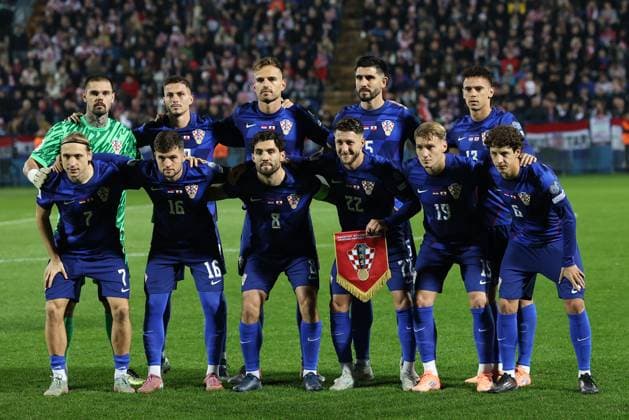 VaraÅ¾din, 12.10.2025. - UEFA, Croatia - Gibraltar 3:0, Qualifying round, Football Stadium Varteks - VaraÅ¾din, Group L . Dominik Kotarski (12), Marin Pongracic (3), Martin Erlic (5), Domagoj Bradaric (6), Lovro Majer (7), Mateo Kovacic (8), Nikola Moro (13), Martin Baturina (16), Toni Fruk (19), Franjo Ivanovic (20), Marco Pasalic (22) Croatia - Gibraltar 3:0 